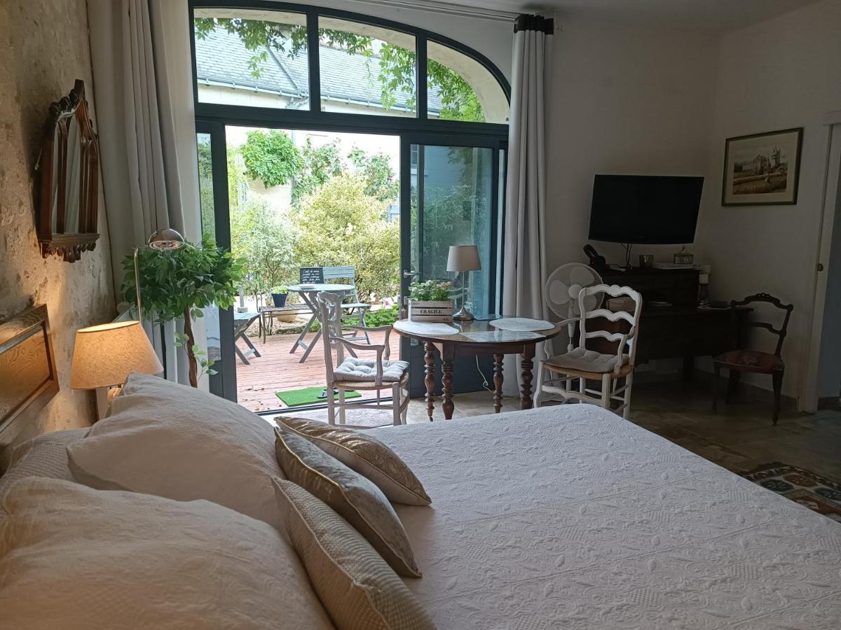 Gite La Comete Chinon Exterior foto